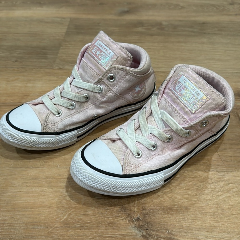 Slip on mid top Converse
